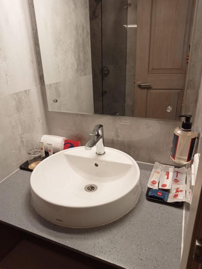 Spree Hotel Kriday Dehradún Kültér fotó