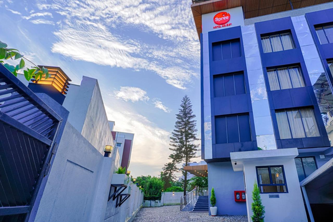 Spree Hotel Kriday Dehradún Kültér fotó